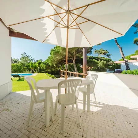 Latina Villa *